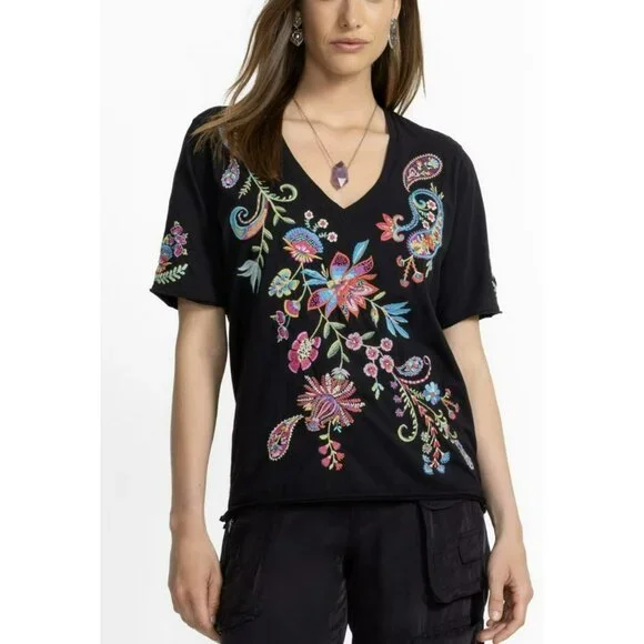 Johnny Was Black V-Neck Floral Embroidered T-Shirt Size Small New - Picture 1 of 5